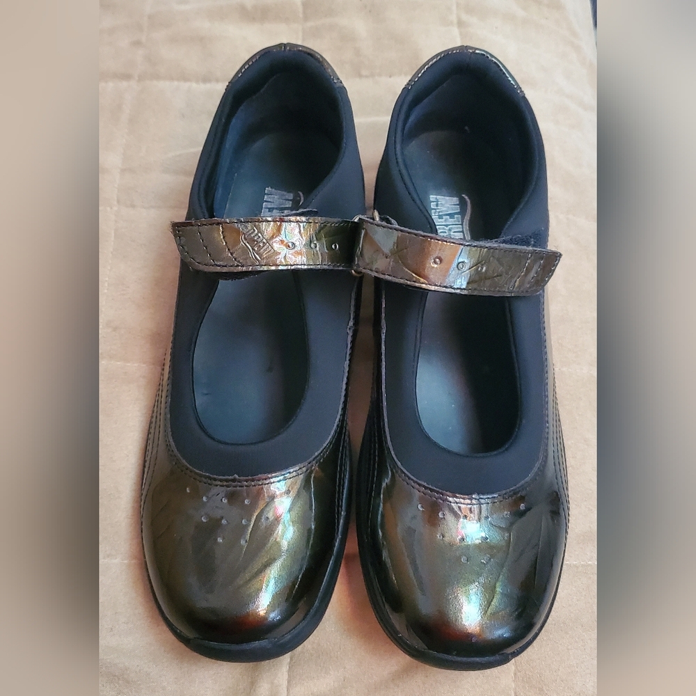 NWOT Drew Rose Women's Mary Jane Shoes